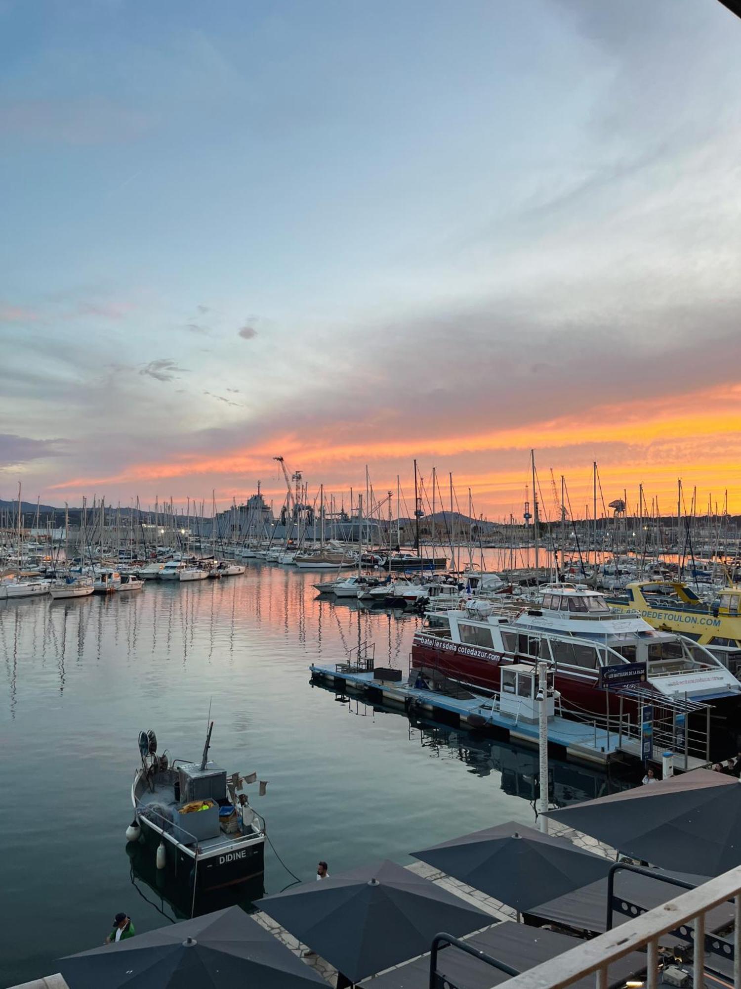 Marinca Du Port De Toulon Leilighet Eksteriør bilde